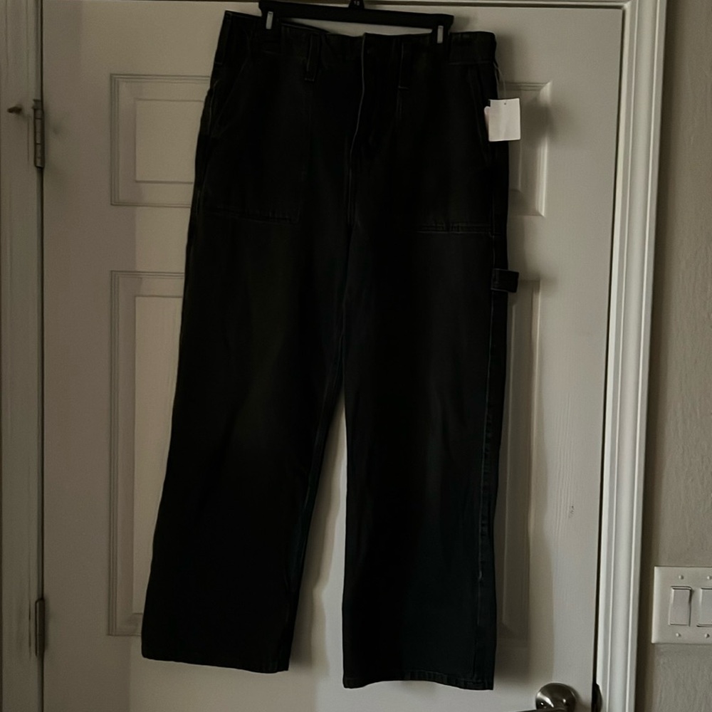 We The Free Black Majority Leagues Cargo Jeans SZ 31 NWT.